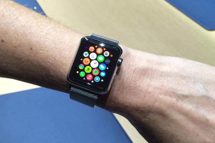 Ватсап на часы apple. Эппл вотч 3 ватсап. WHATSAPP Apple watch 2 калькулятор. Ватсап на Эппл вотч 7. Часы с WHATSAPP.